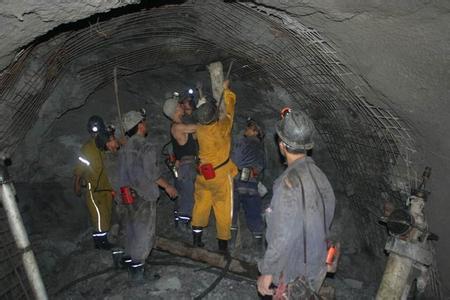 南开工程爆破中的危险因素分析以及应对工程爆破危险的措施